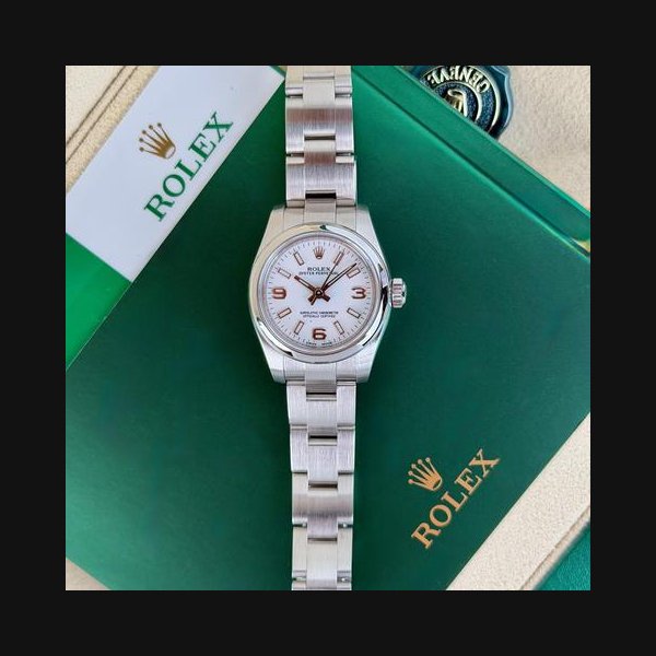 Rolex Oyster Perpetual26mm 2016 White Index Smooth Oyster Preowned 176200