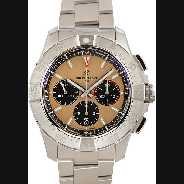 Breitling Avenger B01
