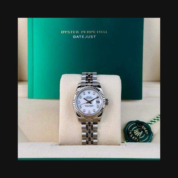 Rolex Rolex Lady-Datejust26 White Diamond Fluted Jubilee Preowned Watch&Box 179174
