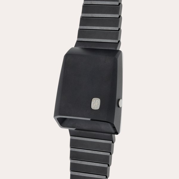 Girard-Perregaux Casquette 2.0, Reference 39800-32-001-32A | A ceramic and titanium digital wristwatch | Circa 2022