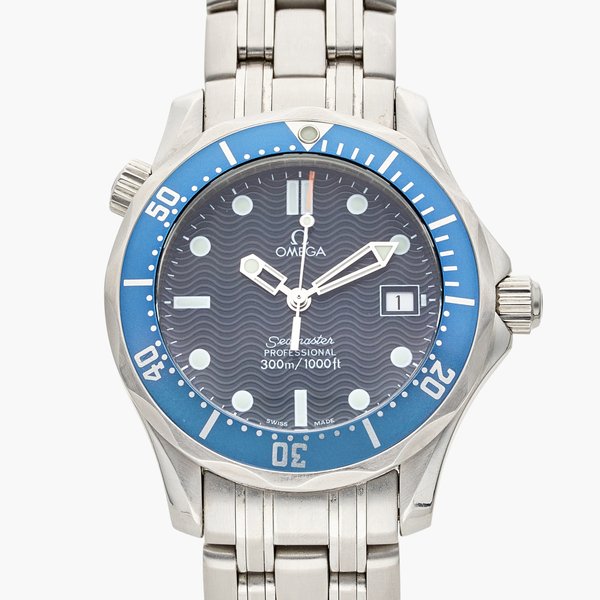 Omega Reference 196.1522 Seamaster | A stainless steel wristwatch with date and bracelet, Circa 2000