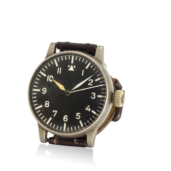 A. Lange & Söhne. A large military pilot's watch with center secondsRef:127-560A-1, Movement no. 213433, circa 1942