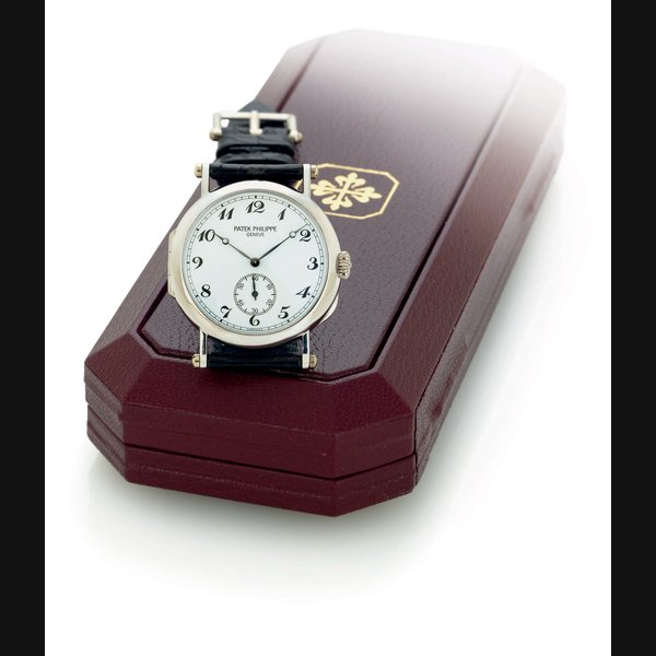 PATEK PHILIPPE. A FINE AND RARE LIMITED EDITION 18K WHITE GOLD OFFICIER WRISTWATCH SIGNED PATEK PHILIPPE, GENEVE, MOVEMENT NO. 769346, CASE NO. 2864258, REF. 3960, MANUFACTURED IN 1989