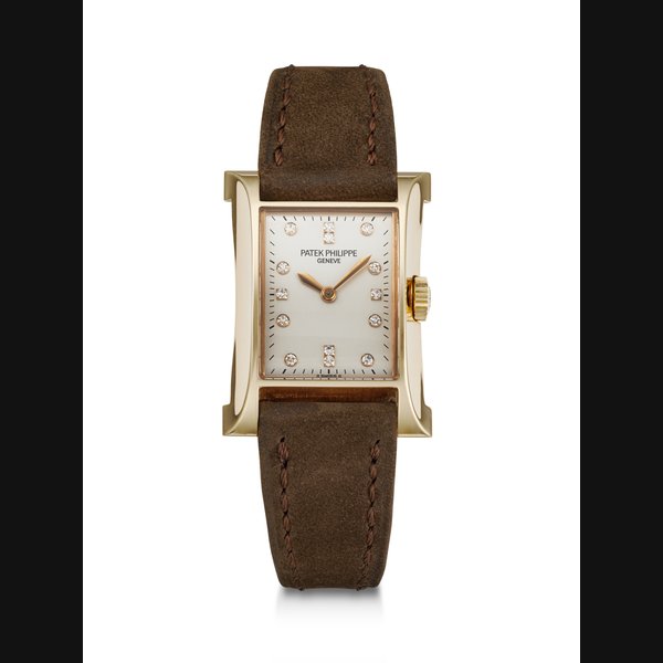 PATEK PHILIPPE, LADY'S PINK GOLD AND DIAMOND-SET 'PAGODA', REF. 4900R CASE NO. 4’018’184, MOVEMENT NO. 3’066’192