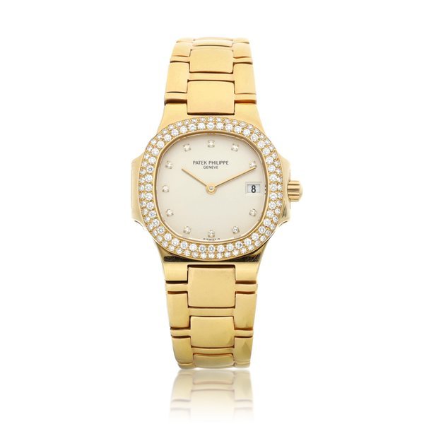 Patek Philippe Nautilus, Reference 4700 | A yellow gold and diamond-set bracelet watch with date, Circa 1985 | 百達翡麗 Nautilus 型號4700 | 黃金鑲鑽石鏈帶腕錶，備日期顯示，約1985年製 · 4700
