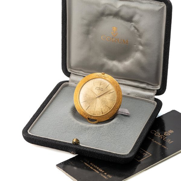 Corum Corum Ref 54 340 56 Longchamp · 54.340.56