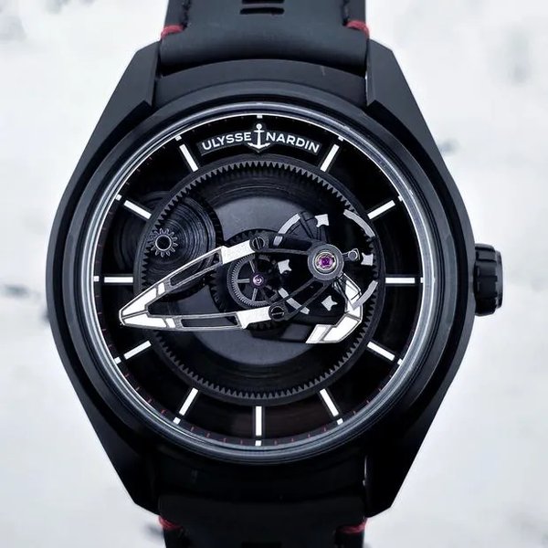 Ulysse Nardin Freak
X 2026 Brand New Unworn Fullset Ref. 2303-270.1/