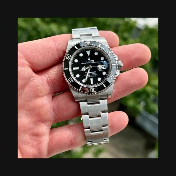 rolex Rolex Submariner Date2022 Rolex Submariner 41mm 126610 W Box & Papers