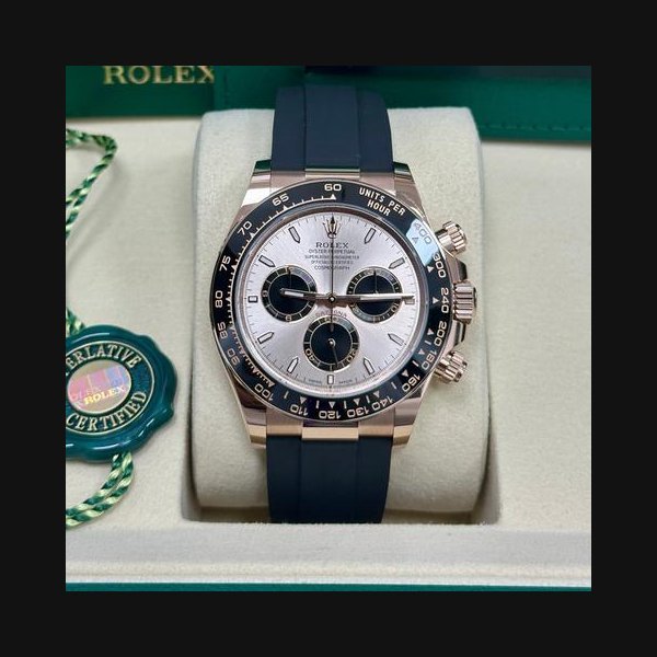 Rolex Rolex DaytonaUnworn 2026 Everose Gold 40mm Sundust Black Dial