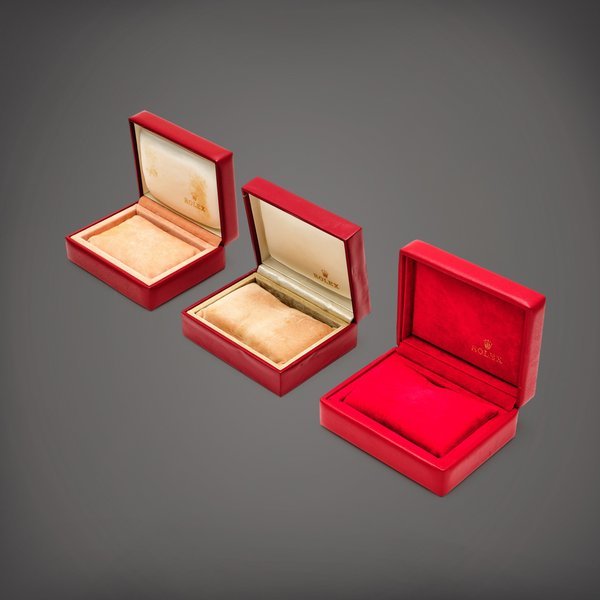 Rolex A set of three presentation boxes, Circa 1985 | 勞力士 | 一套三件盒子，約1985年製