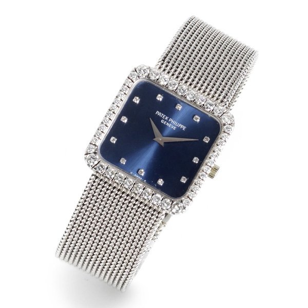 Patek Philippe Patek Philippe. An 18ct white gold and diamond set manual wind bracelet watch Ref:4252/001, Case No.2751305, Movement No.1271697, Sold 24th December 1976 · 4252/001