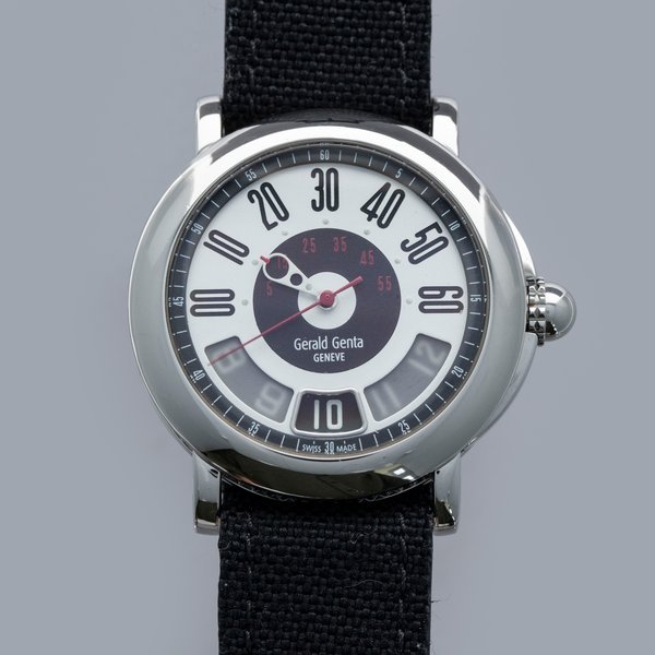 Gerald Genta Gerald Genta Retro Sport RSP.L.10 Jump Hour · RSP.L.10