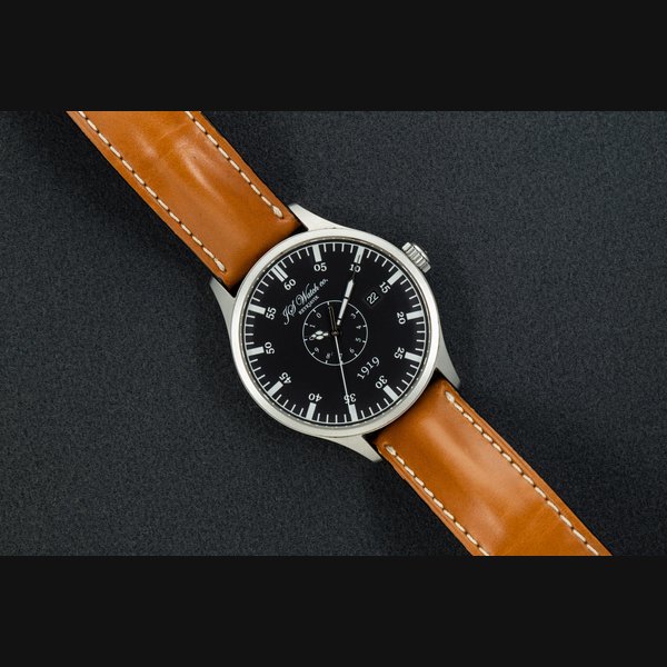 JS Watch Islandus 1919