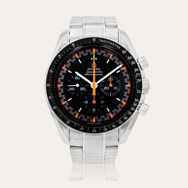 Omega Speedmaster 'Japan Racing Dial' limited edition, reference 3570.40    Montre bracelet chronographe en acier |  Stainless steel chronograph wristwatch with bracelet     Vers 2005 |  Circa 2005