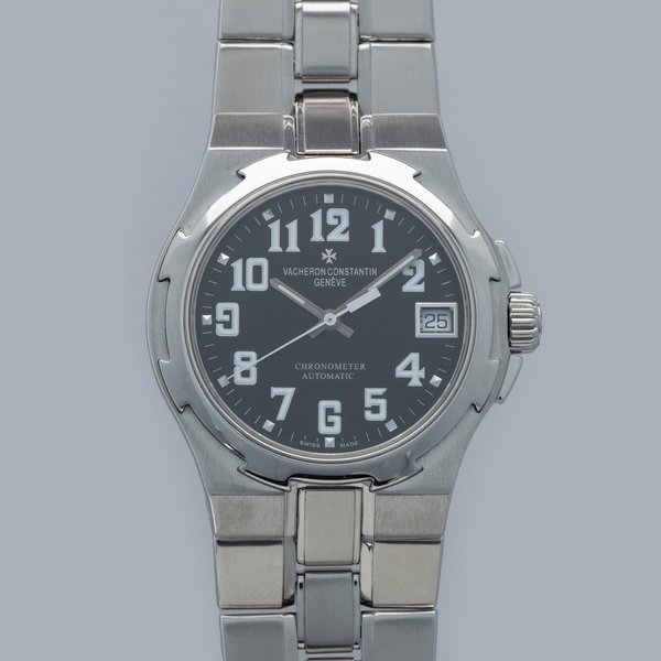 Vacheron Constantin Vacheron Constantin Overseas 42052/423A-8894 Black Arabic Dial