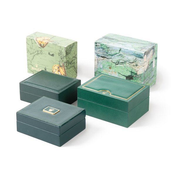 Rolex Ref. 11.00.01 / Ref. 67.00.03 / Ref. 64.00.01    Trois écrins avec deux surboîte |  Three presentation cases with two outer packaging    Vers 1980 |  Circa 1980