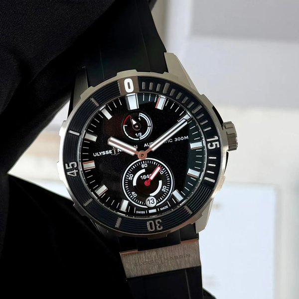 Ulysse Nardin Diver Chronometer 44 Titanium / Black / Strap, Price & Market Data