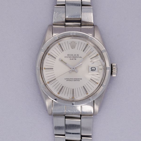 Rolex Oyster Perpetual Date 1501 Silver Radial Dial Engine Turned Bezel
