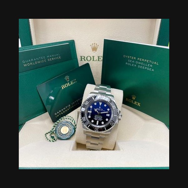 Rolex Sea-Dweller DeepseaUNWORN Sea-Dweller Deepsea 136660 Black Blue James Cameron 44mm Stainless Steel Full Set Unworn Complete Box & Papers