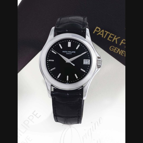 Patek Phlippe. A Fine And Attractive Platinum Automatic Wristwatch With Date, Center Seconds And Black Dial SIGNED PATEK PHILIPPE, GENEVE, REF. 5107P, MOVEMENT 3'403'084, CASE NO. 4'295'624, MANUFACTURED IN 2005