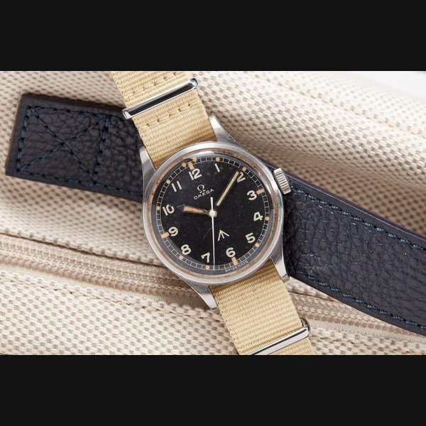 Omega Omega RAF 53 Thin Arrow