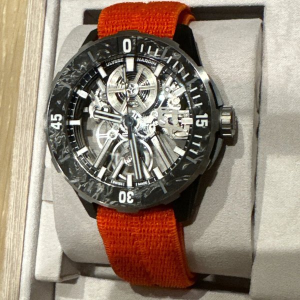 Ulysse Nardin Diver Air 44 Carbon Fiber and Titanium / Skeletonized / Strap · 3743-170-2A/0A