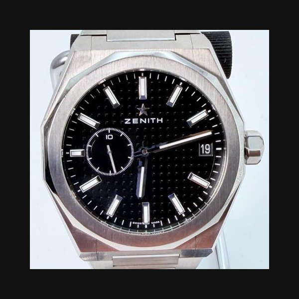 Zenith Zenith Defy SkylineDial 03.9300.3620/21.I001 - Black Dial - 2022 Model - Full Set