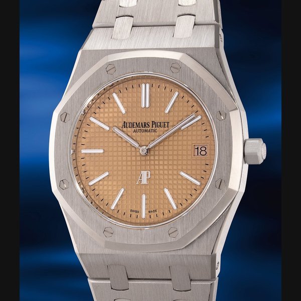 Audemars Piguet Audemars Piguet Ref. 15202BC.OO.1240BC.01 Royal Oak “Jumbo Extra-thin” · 15202BC.OO.1240BC.01