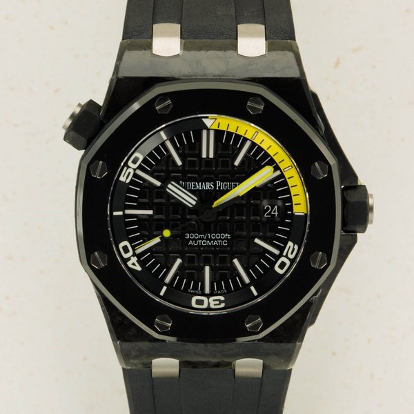 Audemars Piguet AUDEMARS PIGUET ROYAL OAK OFFSHORE DIVER 15706AU.00.A002CA.01 FORGED CARBON CASE