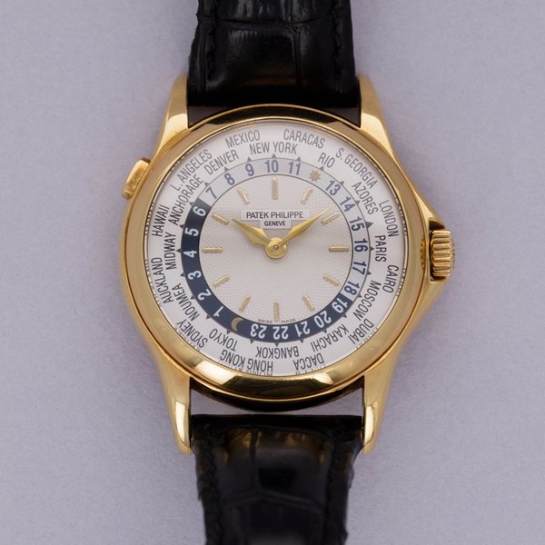 Patek Philippe Patek Philippe World Time 5110J 18k YG  