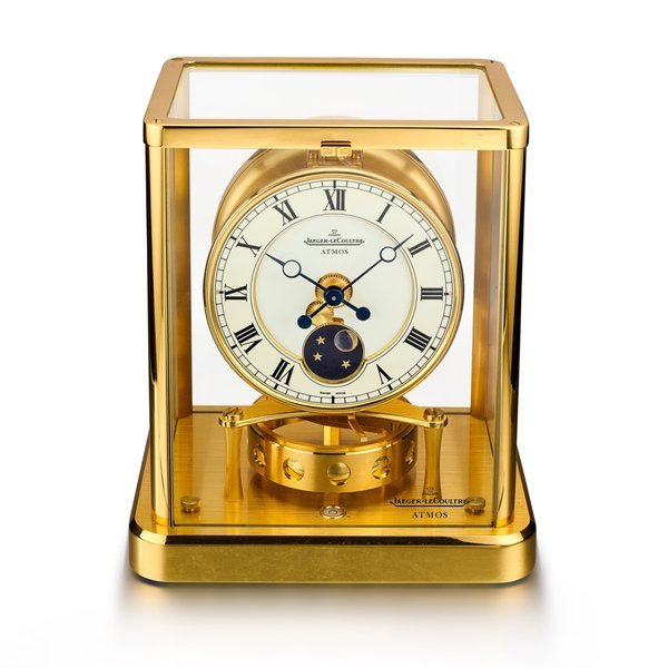 Jaeger-LeCoultre Atmos, Reference 223.107.300 | A gilt brass atmos clock with moon phases, Circa 2000 | 積家 Atmos 型號223.107.300 | 鍍金銅製空氣鐘，備月相顯示，約2000年製 · 223.107.300