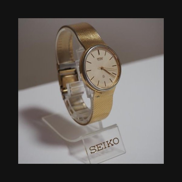 SeikoFirst Year Dolce twin quartz $4,000 in 1980 money JDM (Japan Domestic Market) model dress watch sapphire 1970s 1980s 1990s 70s 80s 90s gold vintage antique like Spirit Chronos Credor