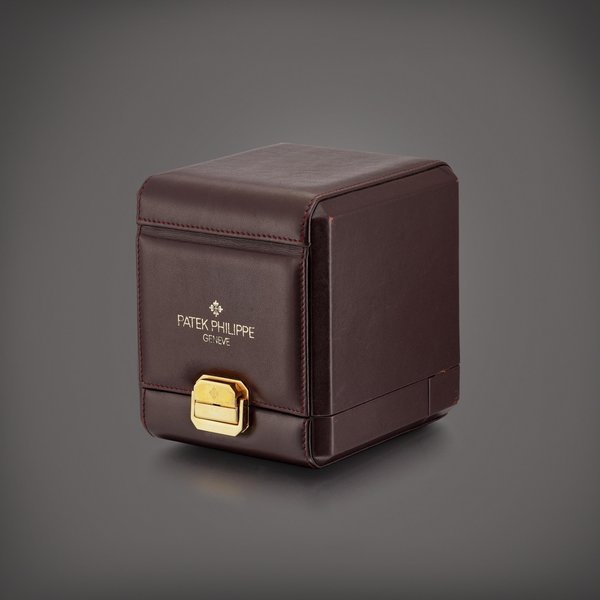 Patek Philippe A leather winding box, Circa 1998 | 百達翡麗 | 皮製自動上弦盒子，約1998年製