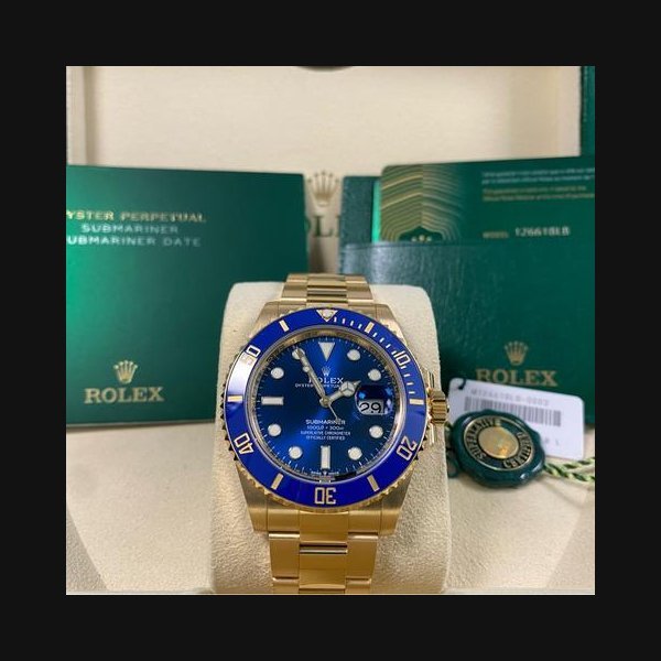 Rolex Rolex Submariner DateLike NEW 2022 Submariner Date Yellow Gold "Bluesy" 126618LB FULL SET