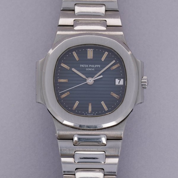 Patek Philippe Patek Philippe Nautilus 3800/1A Stainless Steel with Extract of the Archives