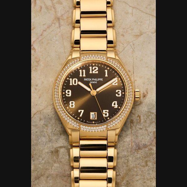 Patek Philippe Patek Philippe Ref. 7300/1200R-001 Twenty~4 Automatic