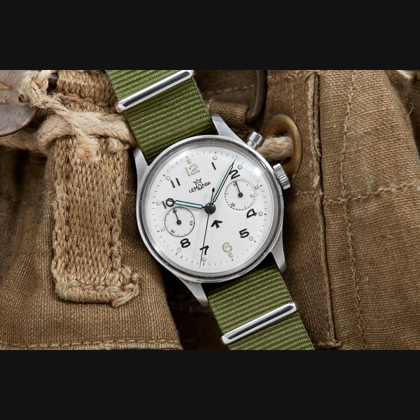Lemania Lemania Monopusher Chronograph, Price & Market Data