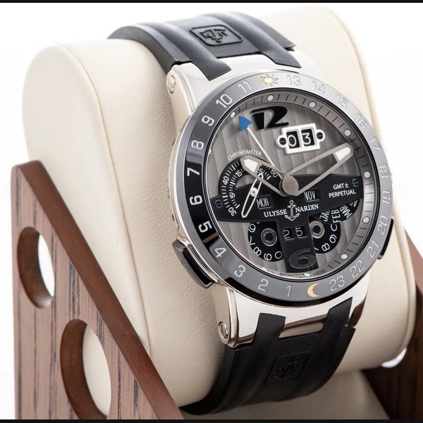 Ulysse Nardin El Toro GMT Perpetual Calendar 43 Platinum / Silvered/Black / Arabic / Strap Ref. 329-00