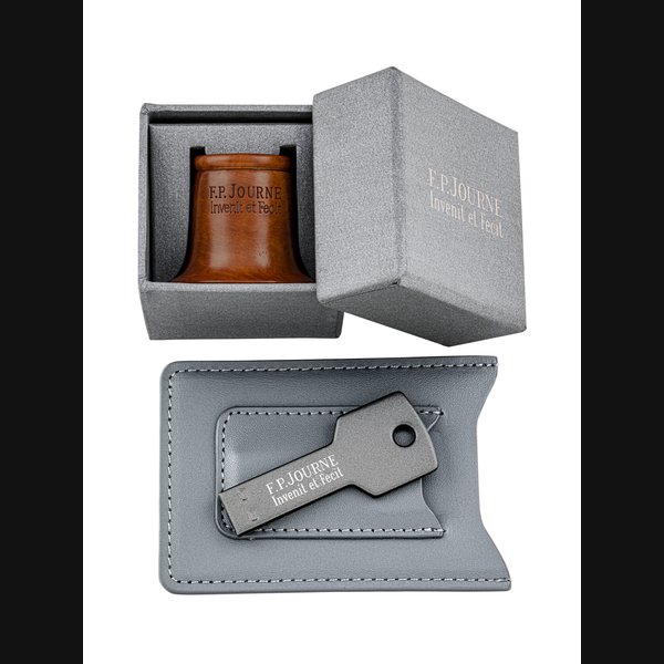 F.P. JOURNE, LOUPE AND USB WITH LEATHER HOLDER