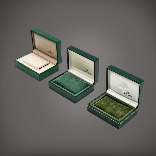 Rolex A set of three presentation boxes, Circa 1980 | 勞力士|  一套三件盒子，約1980年製