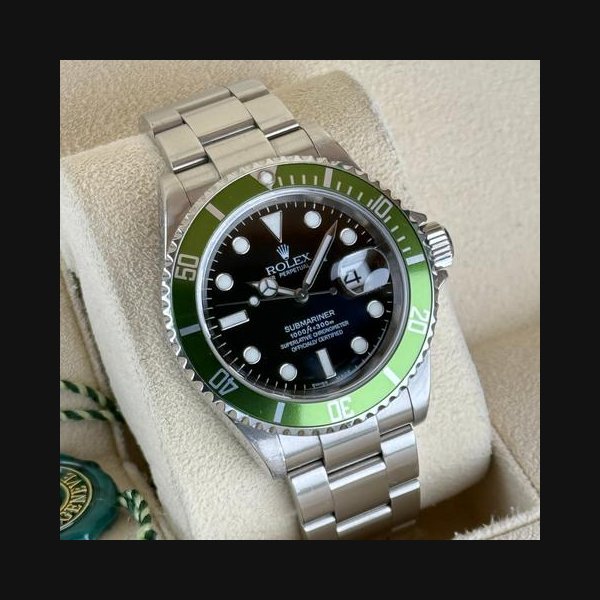 Rolex Rolex Submariner Date"Kermit" Kermit 16610 Factory Original