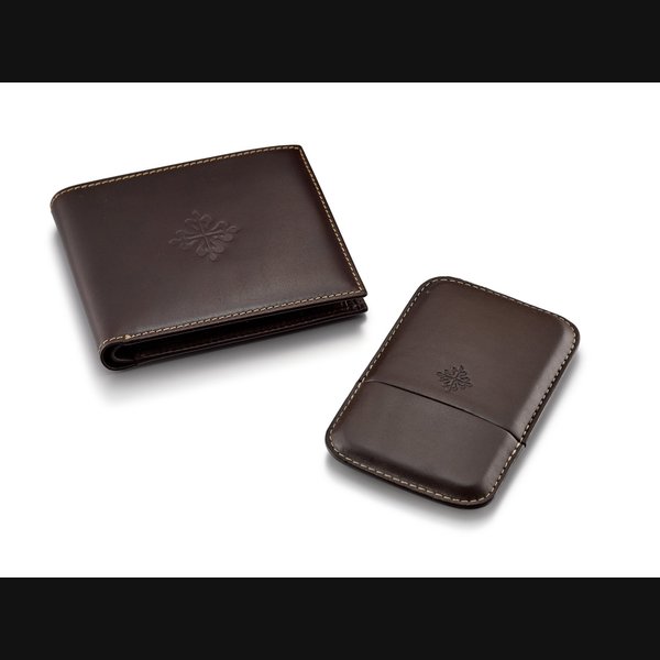 Patek Philippe A set of leather wallet and card holder, Circa 2010 | 百達翡麗 一套皮套及卡片套，約2010年製