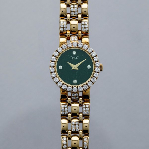 Piaget Ladies Quartz Traditional G0A19687 Stone Dial Diamond Bezel and Bracelet 18k YG Ref. G0A19687 / 8296 K 61