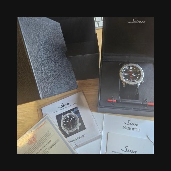 Sinn Sinn UX(ezm 2b) Full Set. Box & Papers.