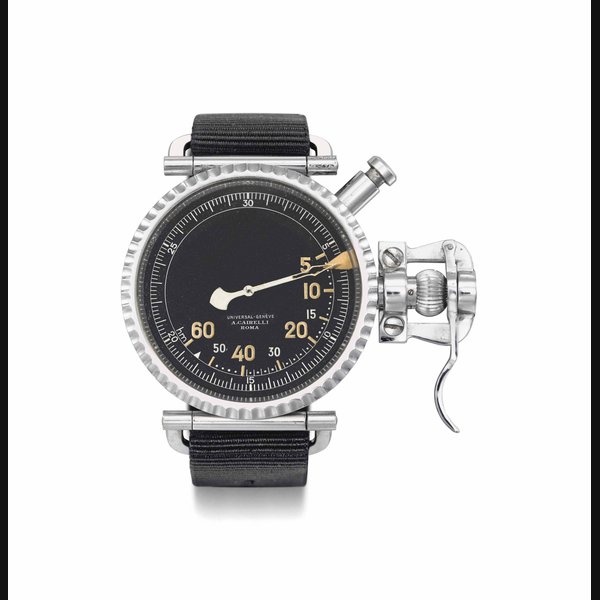 Universal. A large and unusual stainless steel World War II bombardier time recorder/countdown wristwatch, made for the Italian Air Force SIGNED UNIVERSAL - GENÈVE, RETAILED BY A. CAIRELLI, ROMA, REF. 39901, CASE NO. 742'668, CIRCA 1939