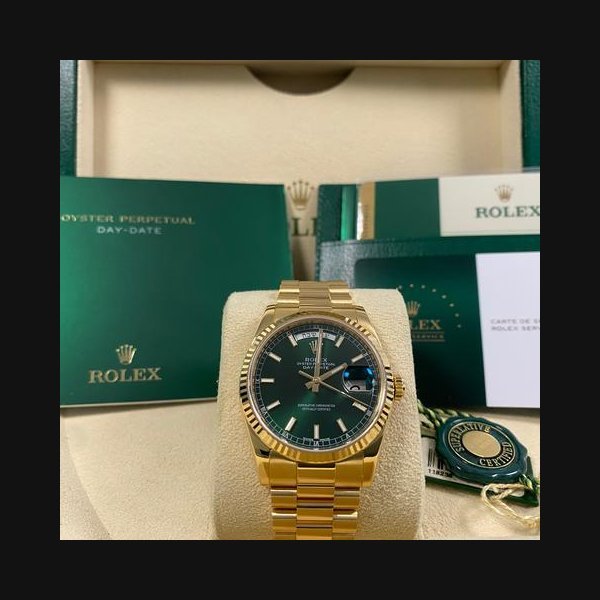 Rolex Rolex Day-DateLike NEW 2017 Day-Date "President" Yellow Gold Green Dial Hebrew Day Wheel 118238 FULL SET w/RSC card