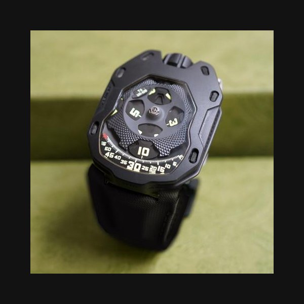 Urwerk UR-105UR-105TA Black - "Knight"