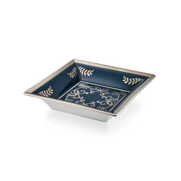 Patek Philippe Porcelaine De Limoges Vide Poche, A porcelain and enamel dish, Circa 2012 Porcelaine De Limoges Vide Poche | 百達翡麗 陶瓷及琺瑯擺飾盤，約2012年製