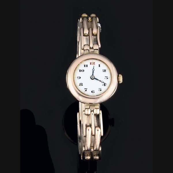 Rolex Rolex. A Lady's 9ct Pink Gold Watch on bracelet SIGNED ROLEX, CASE NO 1158875, LONDON IMPORT MARK FOR 1920