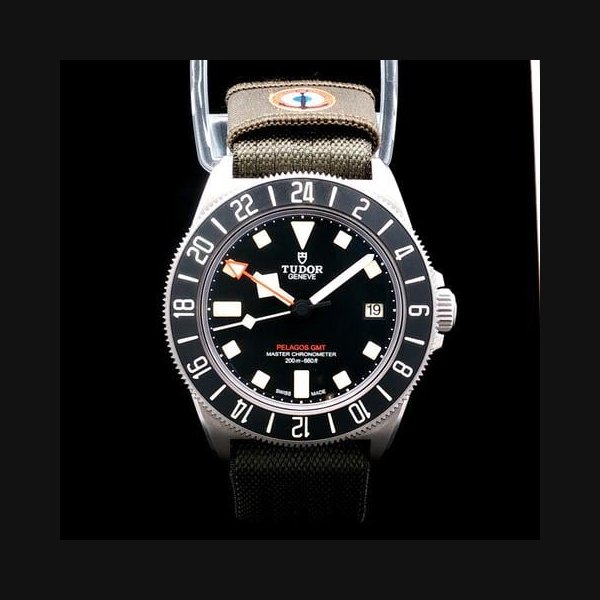 Tudor PelagosFXD GMT Ref. M2542G267NU-0002 Unworn Full Set-White Tag - handling mark